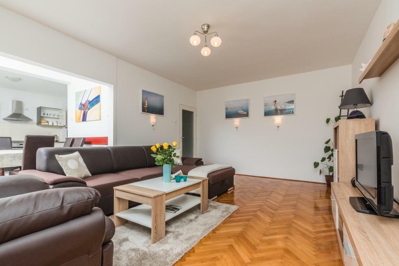 Apartment Marty Crikvenica Ngoại thất bức ảnh